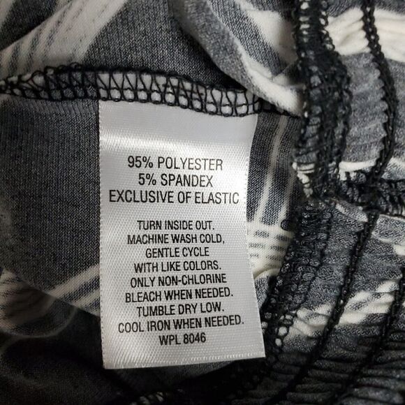 JM Collections Pearl Embellished Scoop Neck Top PM - Picture 8 of 10